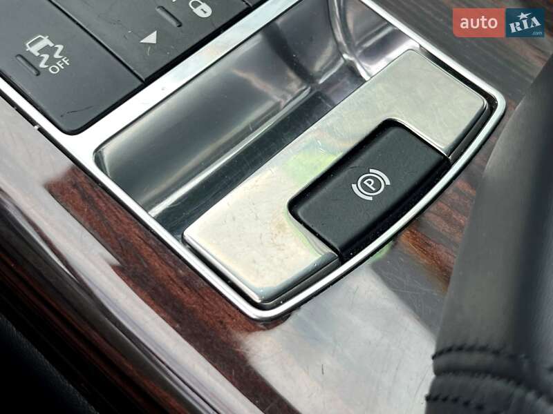Внедорожник / Кроссовер Land Rover Range Rover 2013 в Киеве