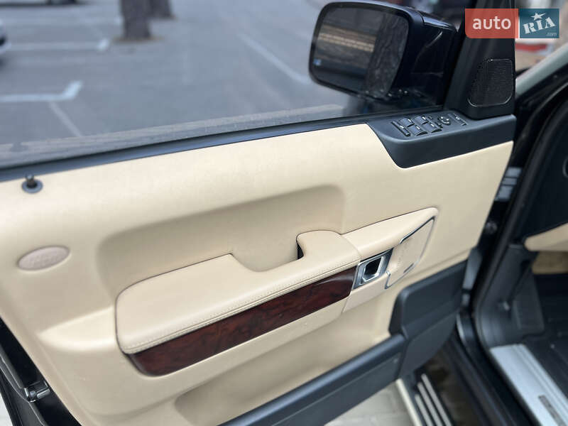 Позашляховик / Кросовер Land Rover Range Rover 2010 в Києві