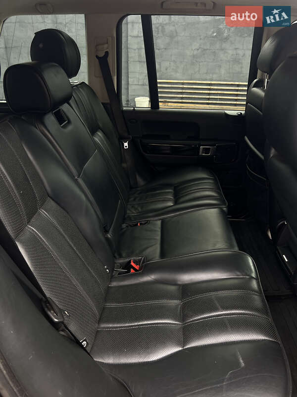 Внедорожник / Кроссовер Land Rover Range Rover 2005 в Черновцах