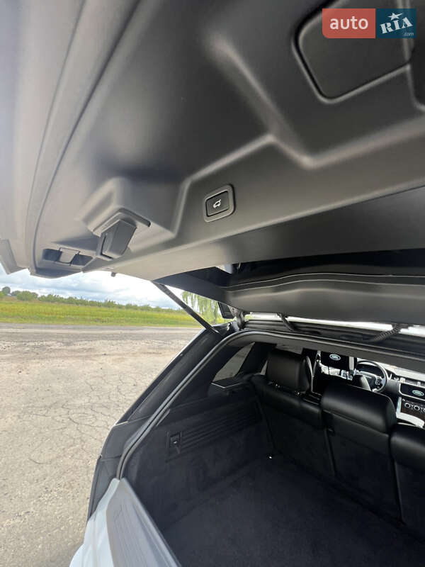 Внедорожник / Кроссовер Land Rover Range Rover 2015 в Дубно