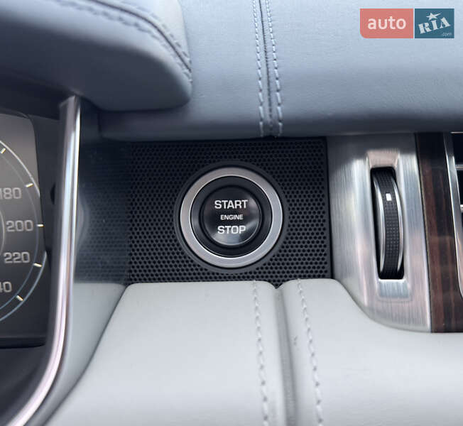 Внедорожник / Кроссовер Land Rover Range Rover 2016 в Одессе