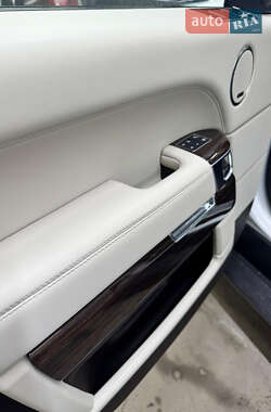 Внедорожник / Кроссовер Land Rover Range Rover 2015 в 
