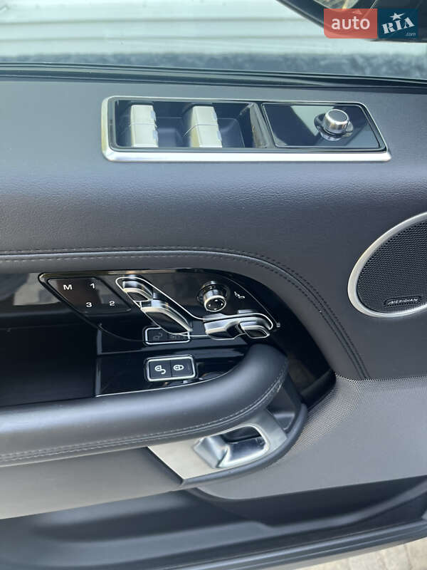 Внедорожник / Кроссовер Land Rover Range Rover 2018 в Львове