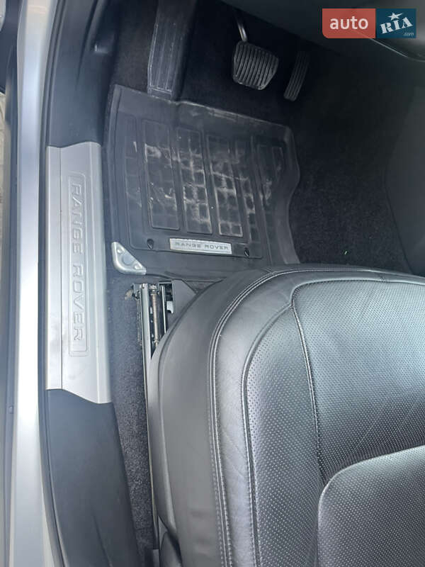 Внедорожник / Кроссовер Land Rover Range Rover 2018 в Львове