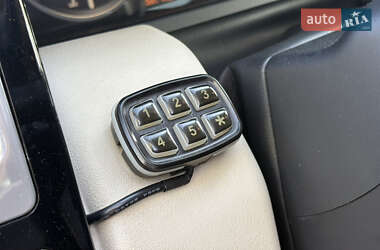 Внедорожник / Кроссовер Land Rover Range Rover 2011 в 