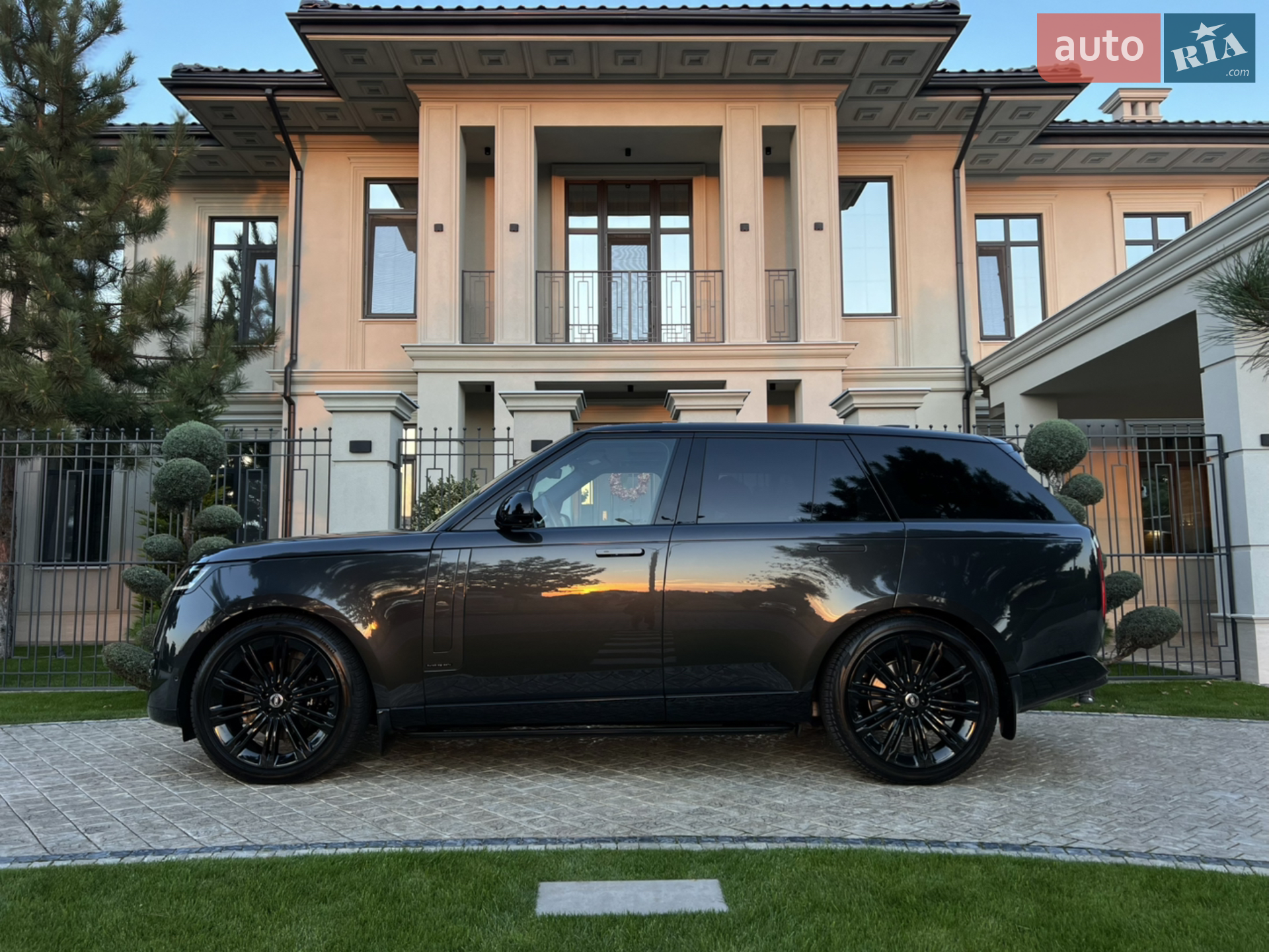 2023 Land Rover Range Rover - мініатюра 8