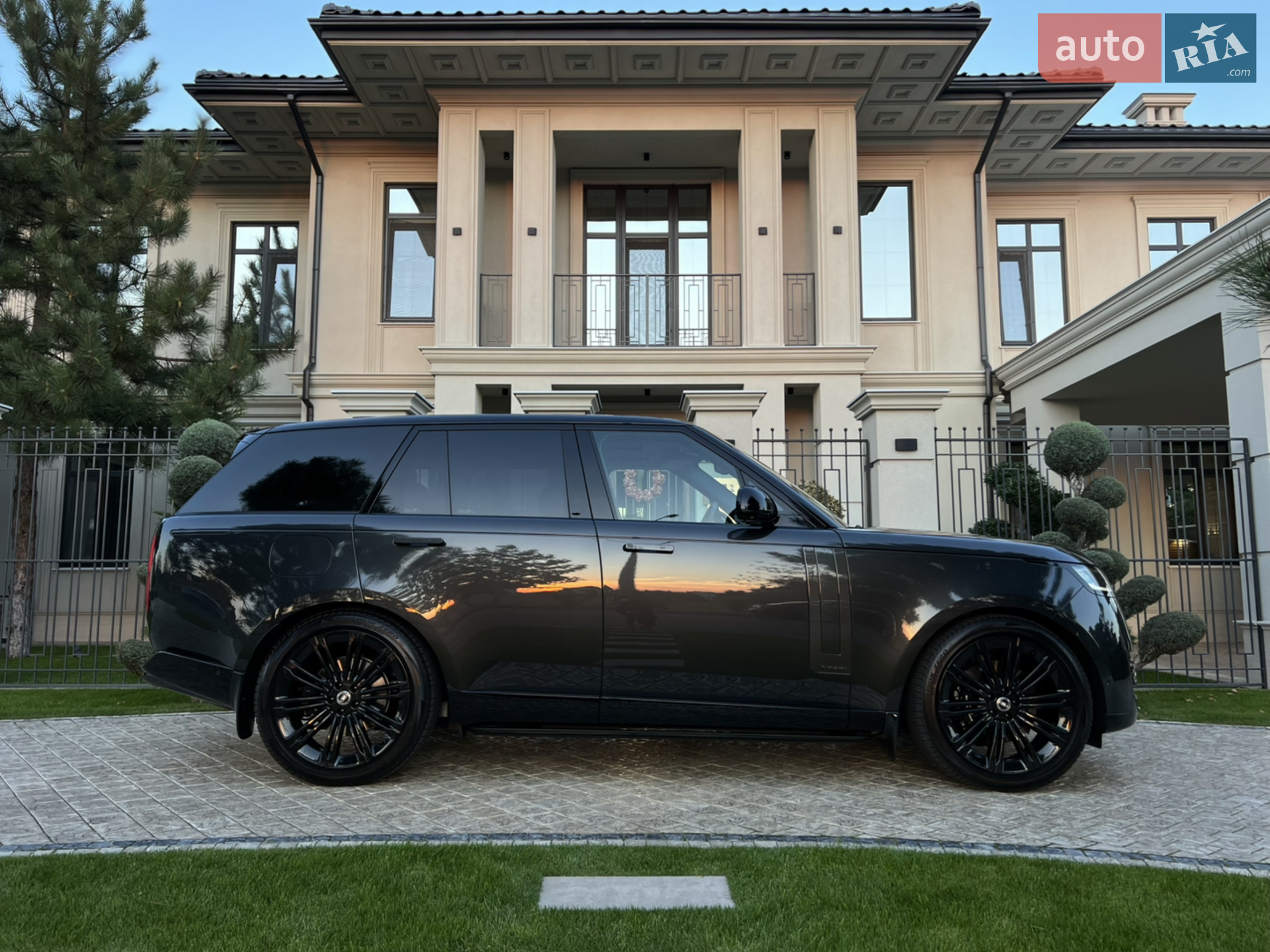 2023 Land Rover Range Rover - мініатюра 18