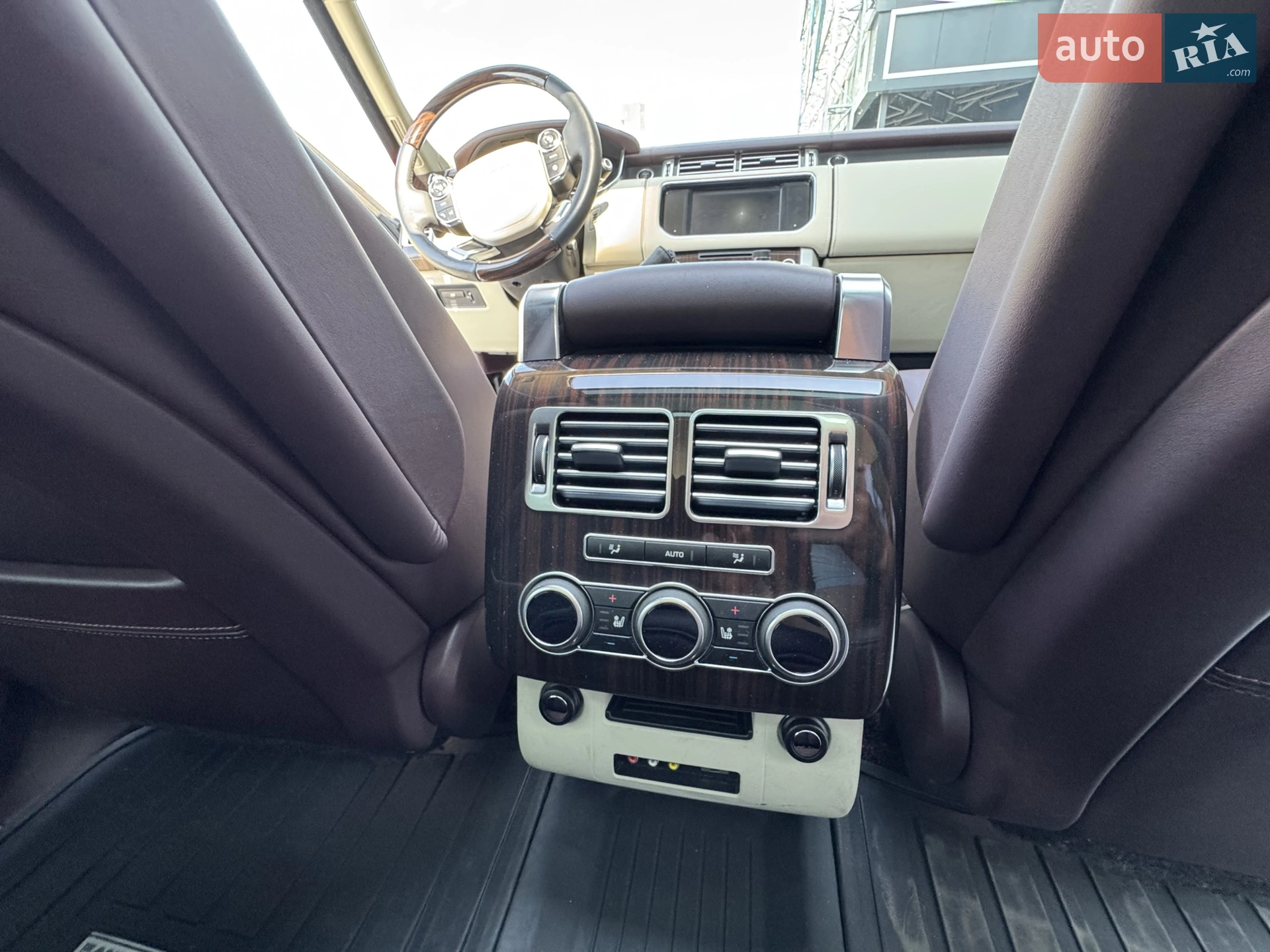 2013 Land Rover Range Rover - мініатюра 36