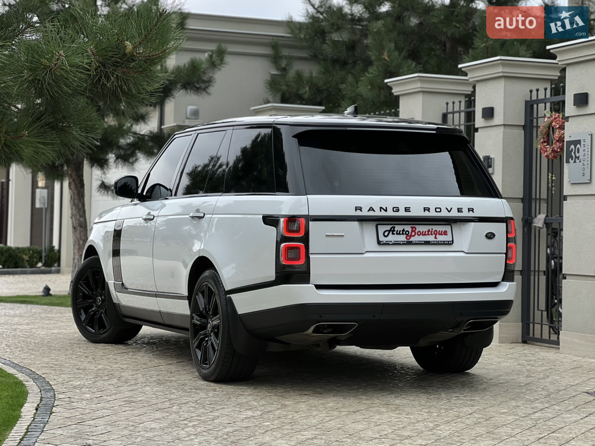 2018 Land Rover Range Rover - мініатюра 12
