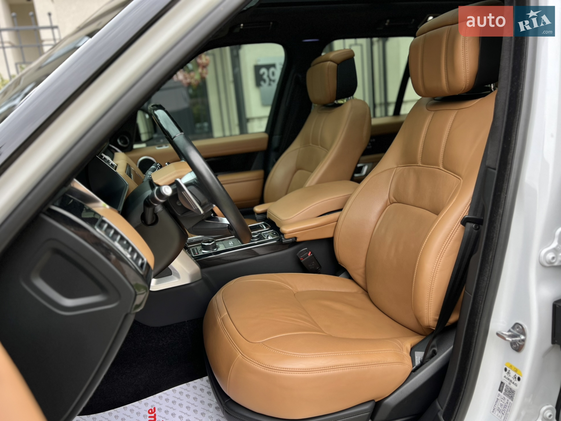 2018 Land Rover Range Rover - мініатюра 32