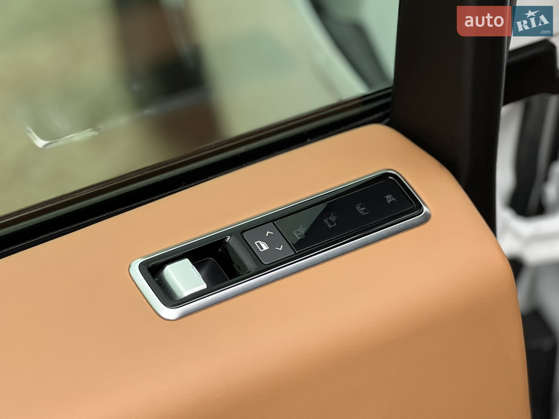 2018 Land Rover Range Rover - мініатюра 36