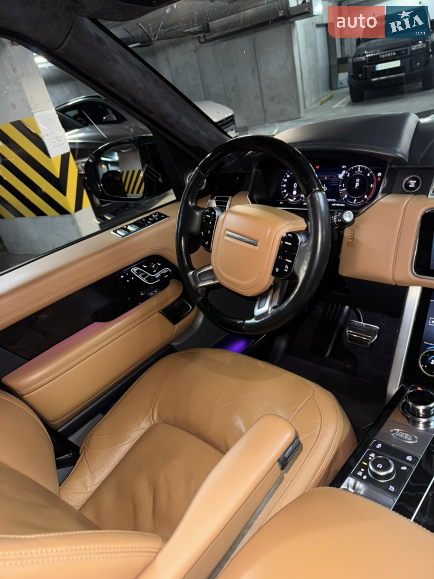2020 Land Rover Range Rover - мініатюра 18