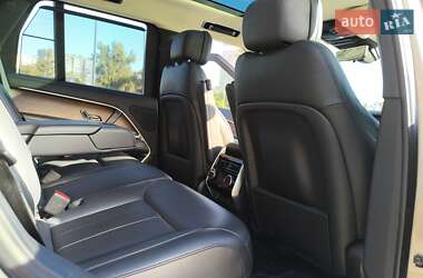Позашляховик / Кросовер Land Rover Range Rover 2023 в 