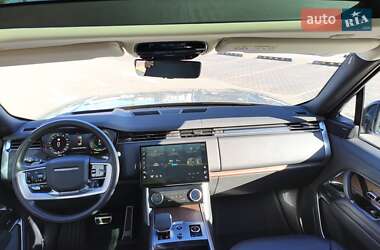 Позашляховик / Кросовер Land Rover Range Rover 2023 в 