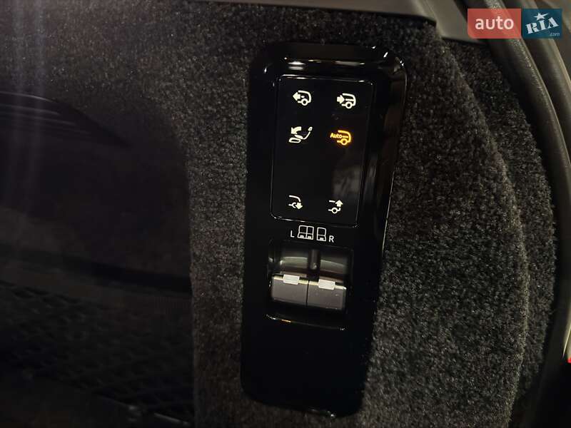 Внедорожник / Кроссовер Land Rover Range Rover 2023 в Одессе фото 65 Внедорожник / Кроссовер Land Rover Range Rover 2023 в Одессе