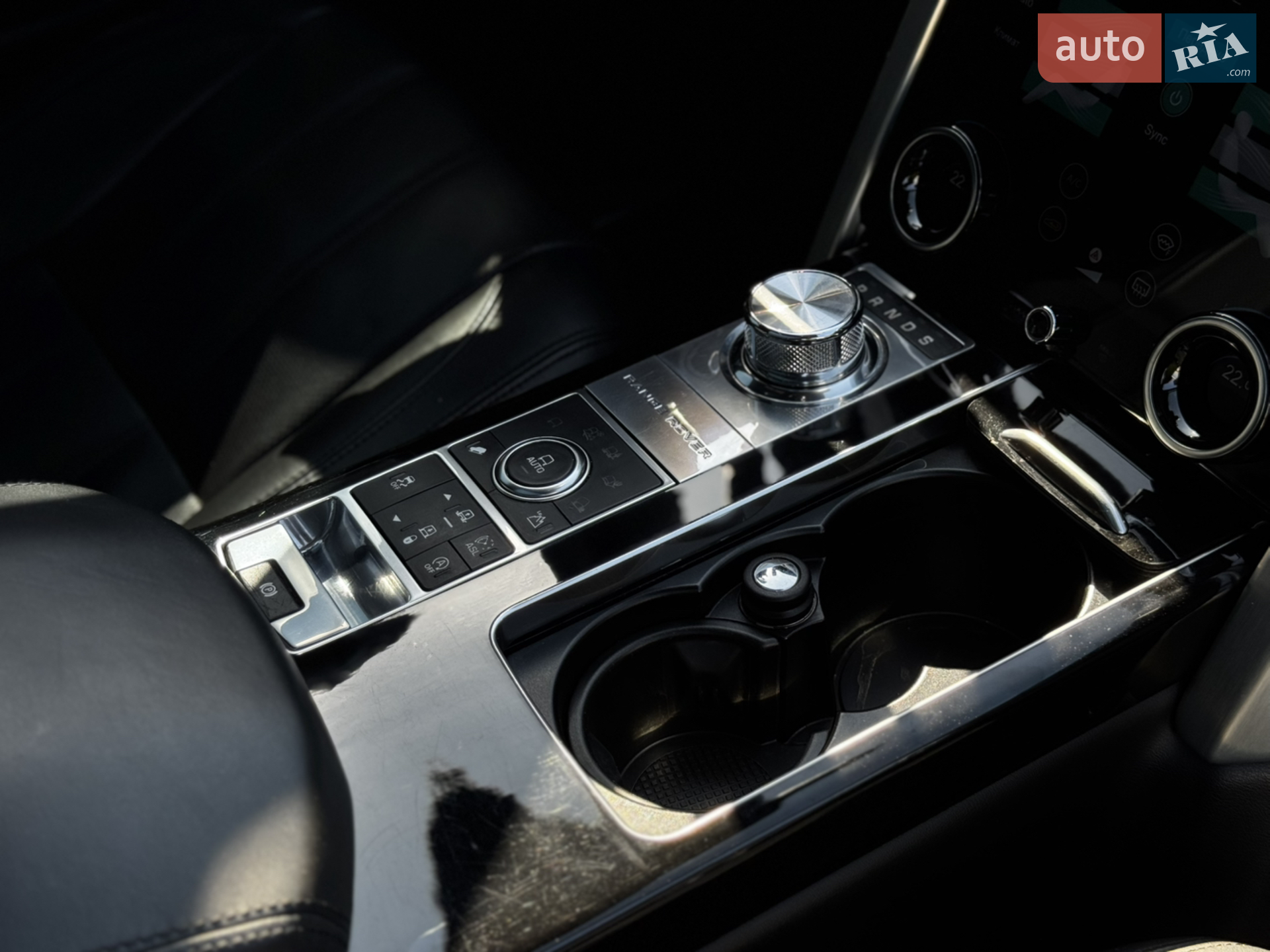 2015 Land Rover Range Rover - мініатюра 56