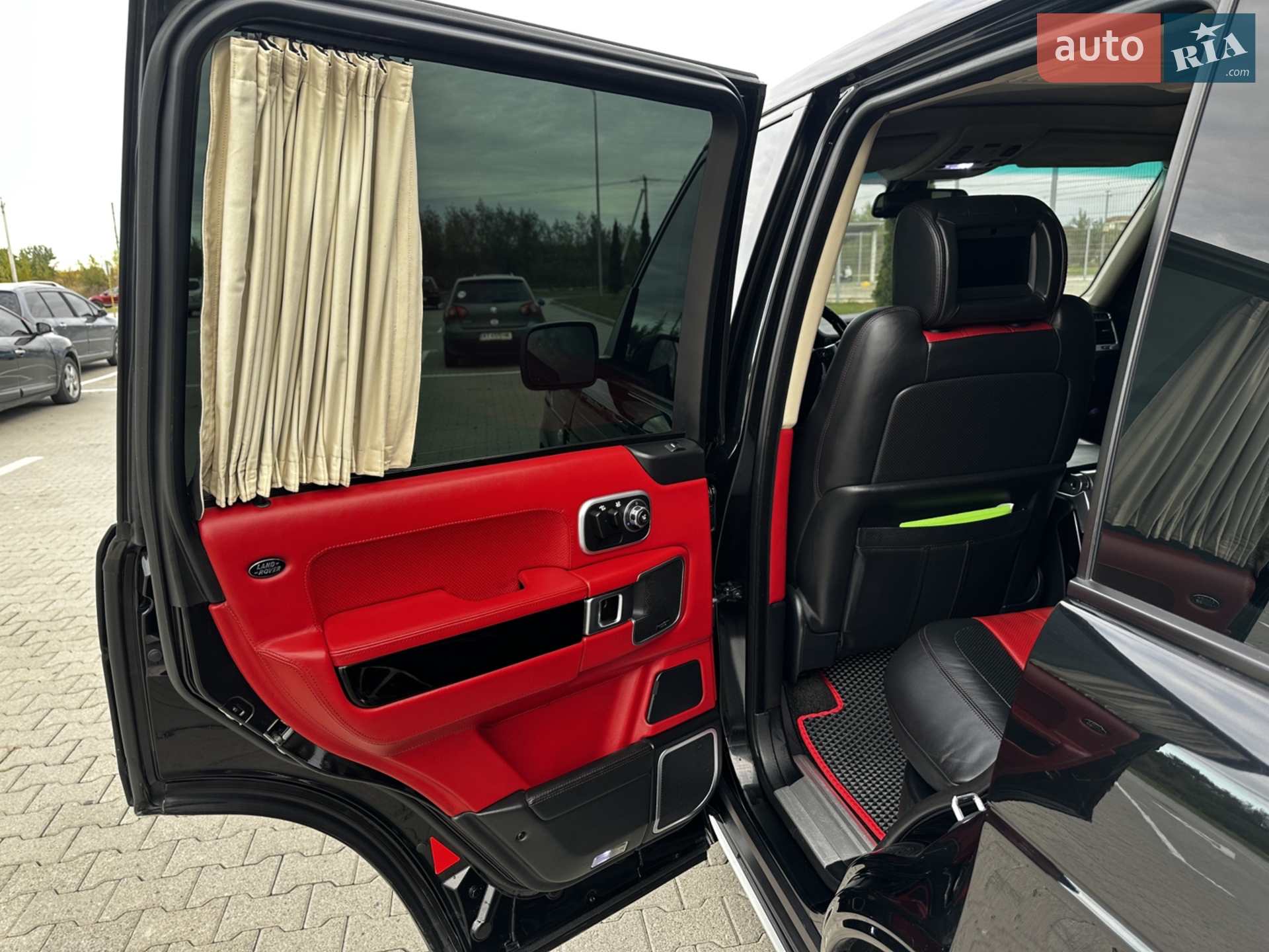 2011 Land Rover Range Rover - мініатюра 18