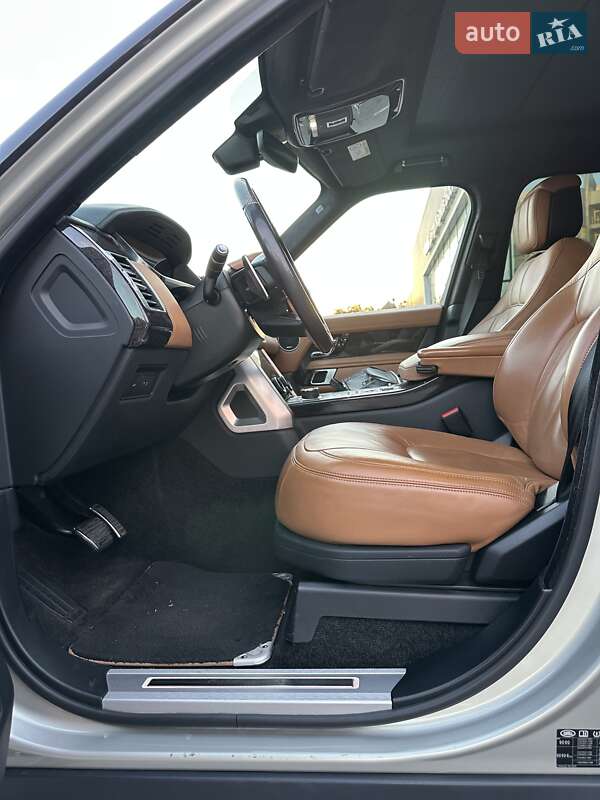 Позашляховик / Кросовер Land Rover Range Rover 2019 в Києві фото 26 Позашляховик / Кросовер Land Rover Range Rover 2019 в Києві