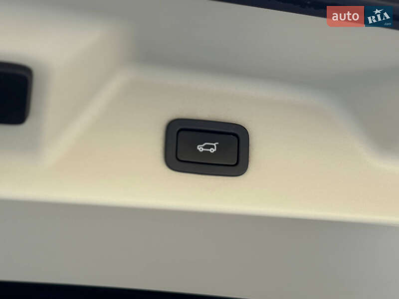 Позашляховик / Кросовер Land Rover Range Rover 2017 в Києві