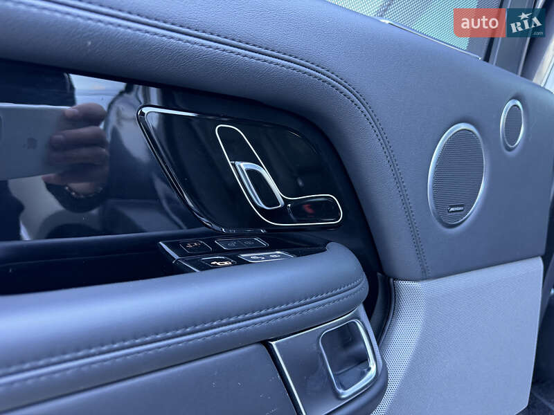 Позашляховик / Кросовер Land Rover Range Rover 2018 в Міжгір'ї