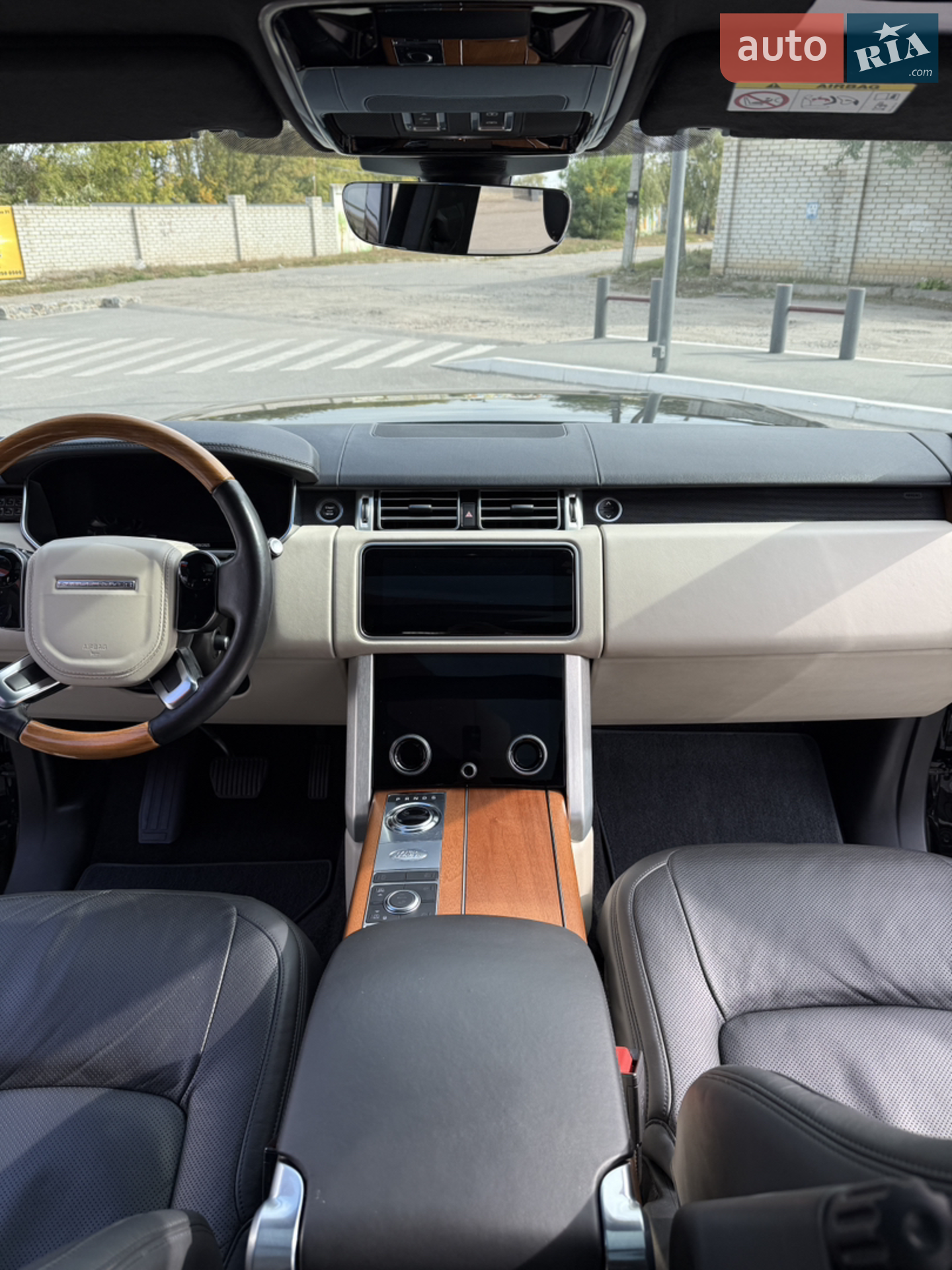 2017 Land Rover Range Rover - мініатюра 21