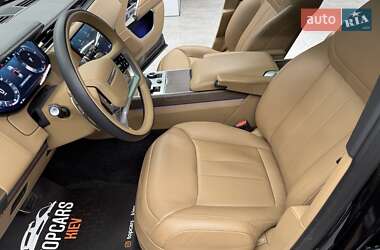 Внедорожник / Кроссовер Land Rover Range Rover 2023 в 