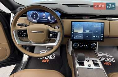 Внедорожник / Кроссовер Land Rover Range Rover 2023 в 