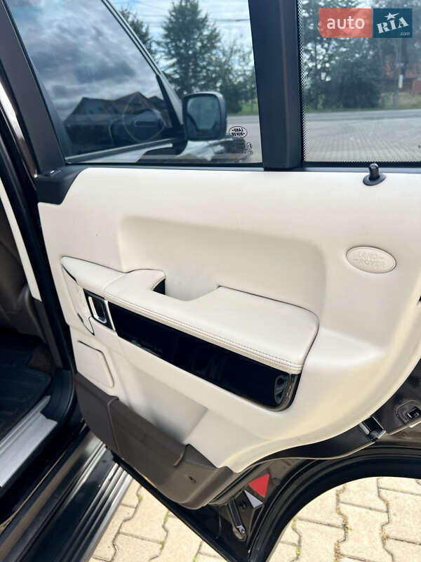 Внедорожник / Кроссовер Land Rover Range Rover 2011 в Черновцах