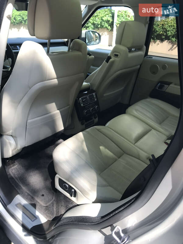 Внедорожник / Кроссовер Land Rover Range Rover 2017 в Киеве