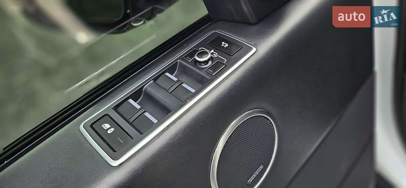 Позашляховик / Кросовер Land Rover Range Rover 2013 в Мукачевому