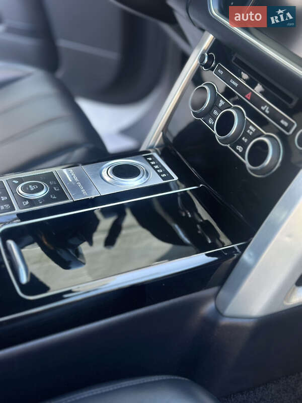 Внедорожник / Кроссовер Land Rover Range Rover 2015 в Бродах