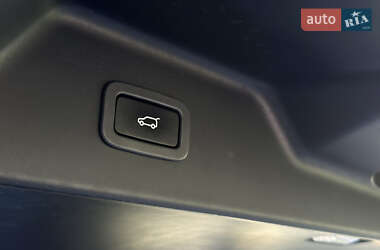 Внедорожник / Кроссовер Land Rover Range Rover 2015 в 