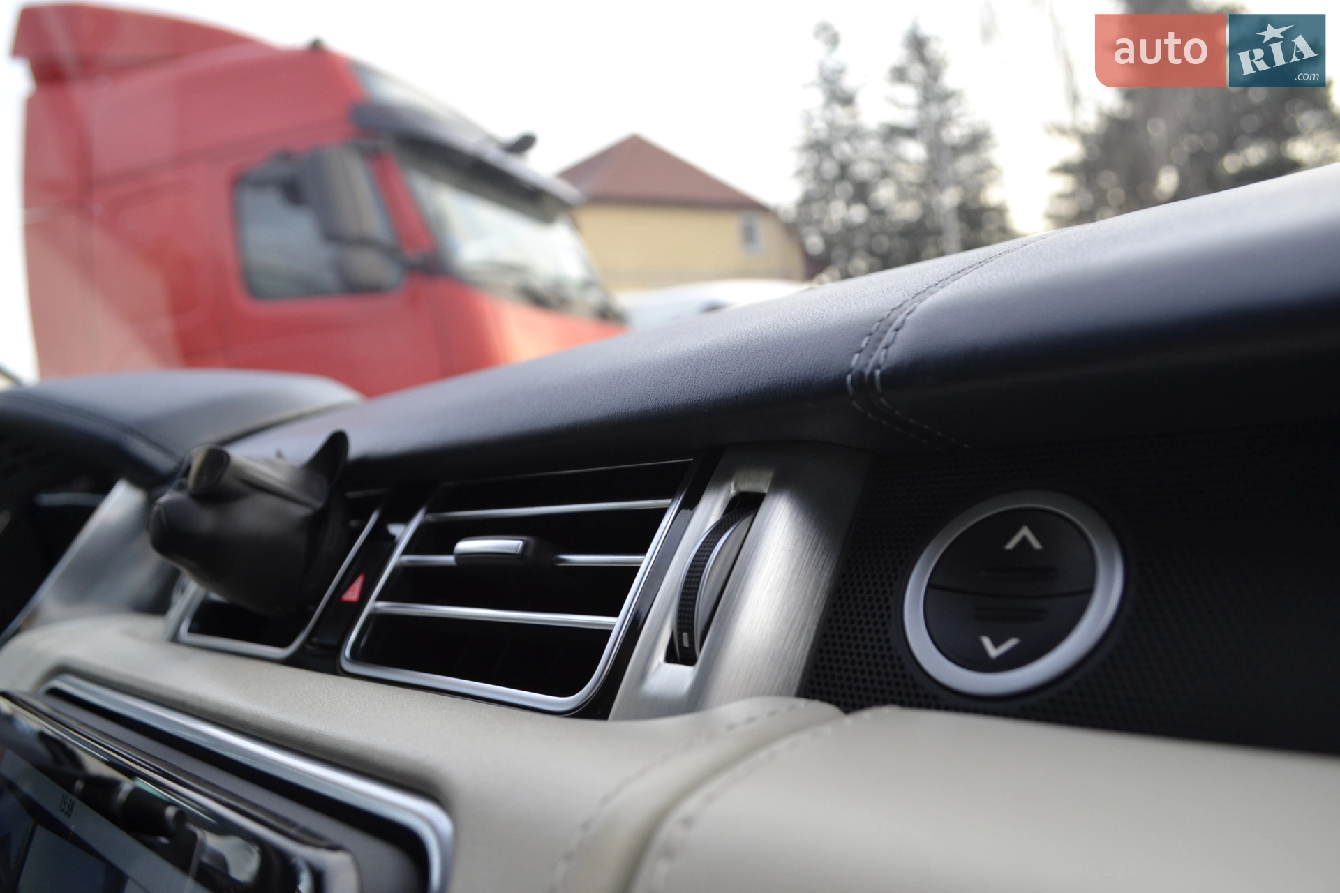 2018 Land Rover Range Rover - мініатюра 35