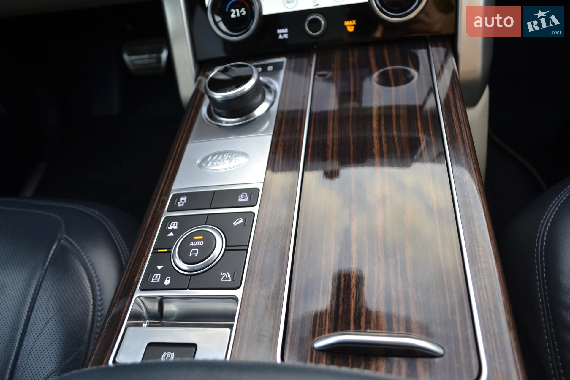 2018 Land Rover Range Rover - мініатюра 27