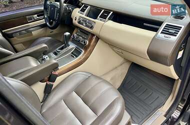 Позашляховик / Кросовер Land Rover Range Rover 2009 в  фото 31 Позашляховик / Кросовер Land Rover Range Rover 2009 в
