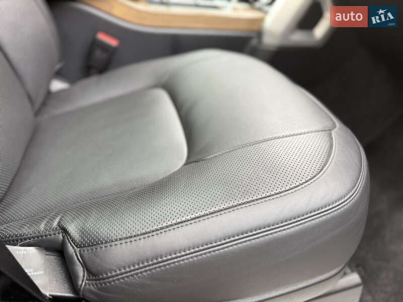 Внедорожник / Кроссовер Land Rover Range Rover 2018 в Львове