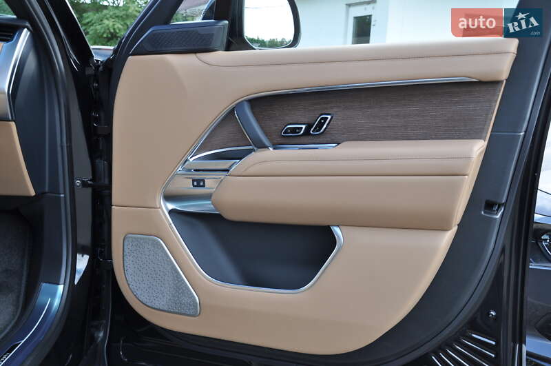 Внедорожник / Кроссовер Land Rover Range Rover 2024 в Одессе