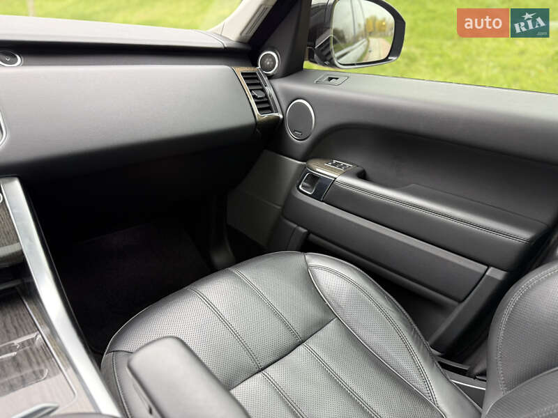 Внедорожник / Кроссовер Land Rover Range Rover 2015 в Киеве фото 31 Внедорожник / Кроссовер Land Rover Range Rover 2015 в Киеве