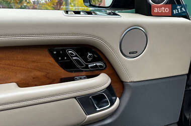 Позашляховик / Кросовер Land Rover Range Rover 2018 в  фото 29 Позашляховик / Кросовер Land Rover Range Rover 2018 в