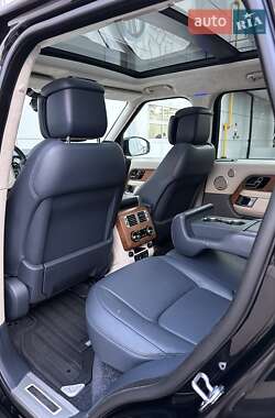 Внедорожник / Кроссовер Land Rover Range Rover 2018 в 