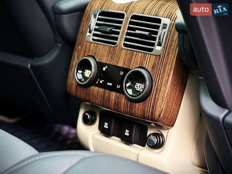 Внедорожник / Кроссовер Land Rover Range Rover 2018 в Киеве