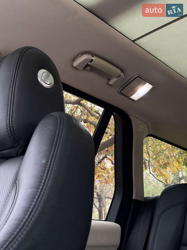 Внедорожник / Кроссовер Land Rover Range Rover 2016 в Одессе фото 27 Внедорожник / Кроссовер Land Rover Range Rover 2016 в Одессе