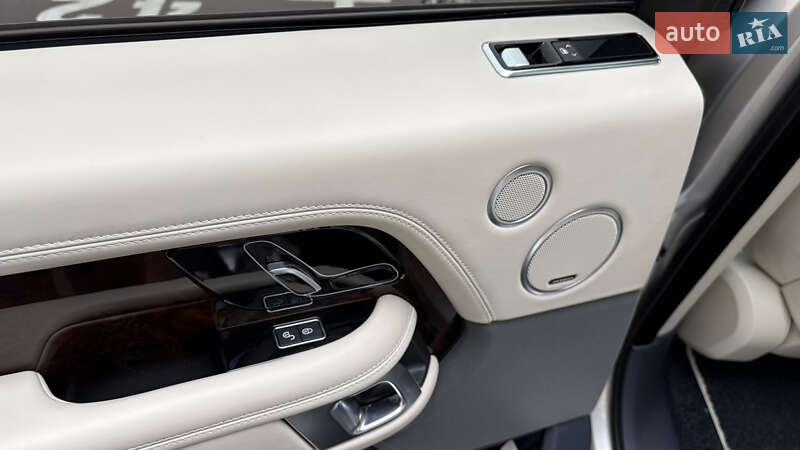 Внедорожник / Кроссовер Land Rover Range Rover 2018 в Киеве фото 21 Внедорожник / Кроссовер Land Rover Range Rover 2018 в Киеве
