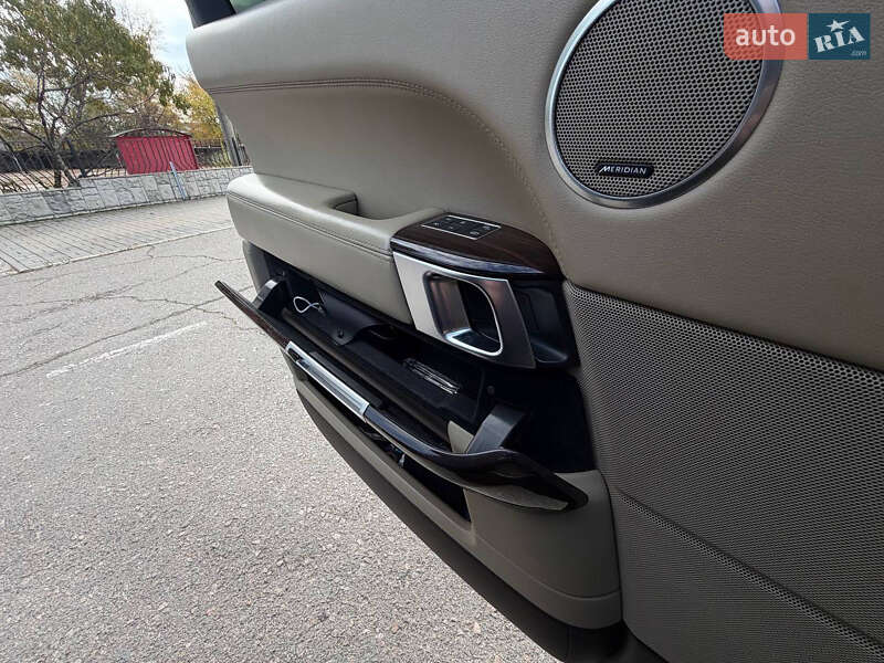 Внедорожник / Кроссовер Land Rover Range Rover 2015 в Запорожье