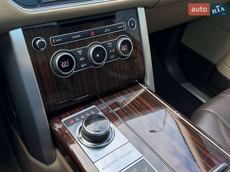 Внедорожник / Кроссовер Land Rover Range Rover 2015 в Запорожье