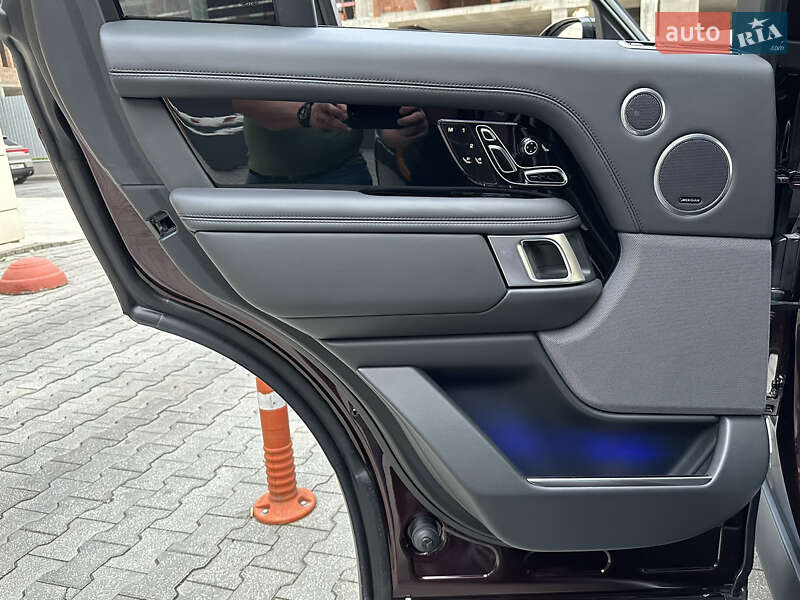 Внедорожник / Кроссовер Land Rover Range Rover 2018 в Киеве