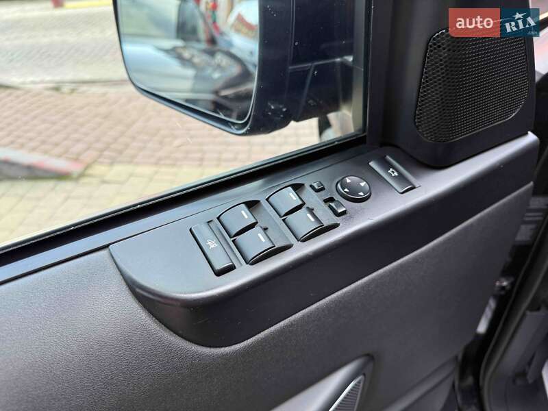 Внедорожник / Кроссовер Land Rover Range Rover 2011 в Львове