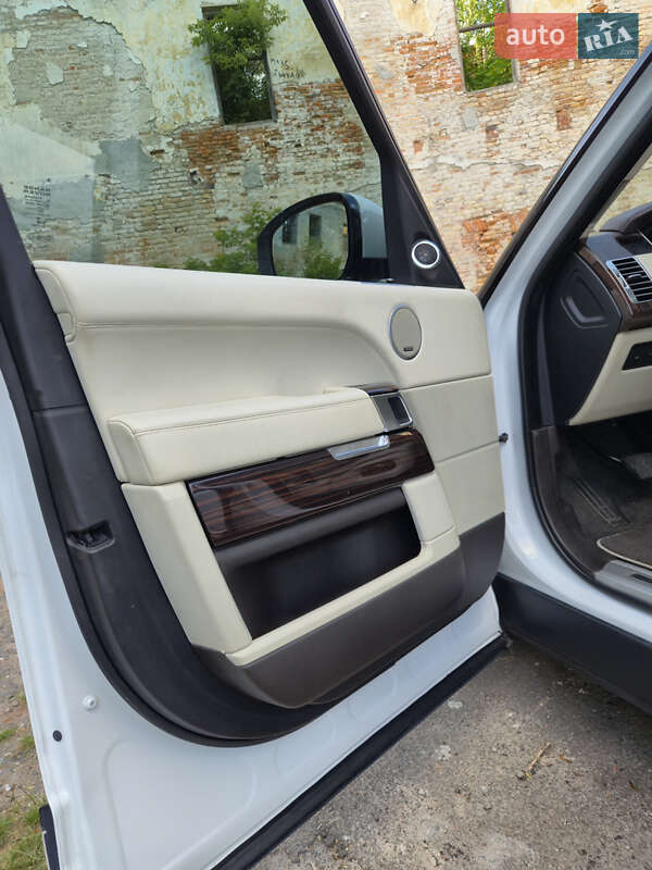 Позашляховик / Кросовер Land Rover Range Rover 2016 в Києві фото 24 Позашляховик / Кросовер Land Rover Range Rover 2016 в Києві