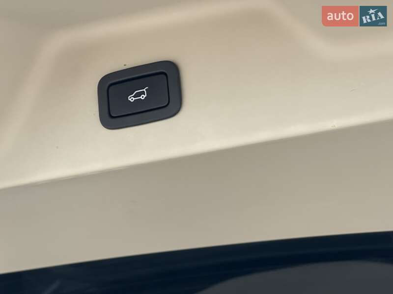 Внедорожник / Кроссовер Land Rover Range Rover 2013 в Киеве