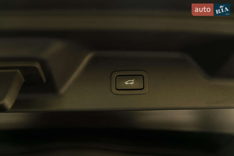 Внедорожник / Кроссовер Land Rover Range Rover 2013 в Черновцах